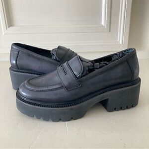 NEVER WORN Free People Decker Black Leather Penny Loafers